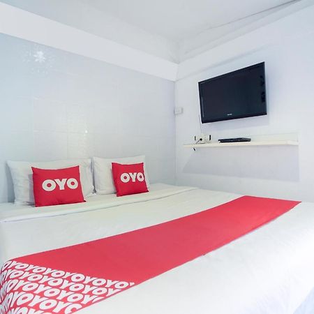 Oyo 1054 Phuket Backpacker Hostel Eksteriør billede
