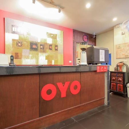 Oyo 1054 Phuket Backpacker Hostel Eksteriør billede