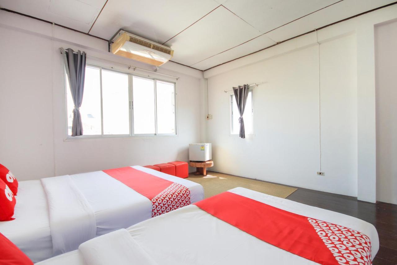 Oyo 1054 Phuket Backpacker Hostel Eksteriør billede