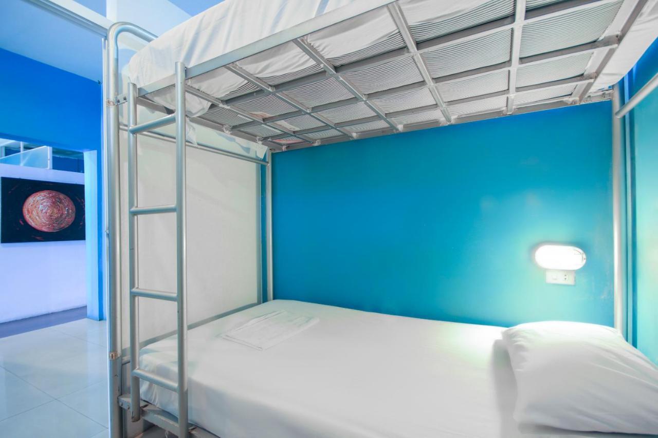 Oyo 1054 Phuket Backpacker Hostel Eksteriør billede