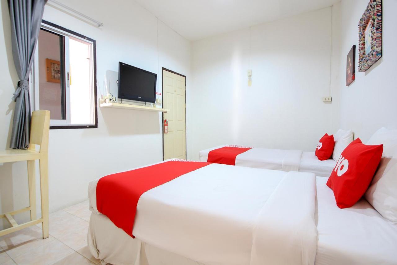 Oyo 1054 Phuket Backpacker Hostel Eksteriør billede