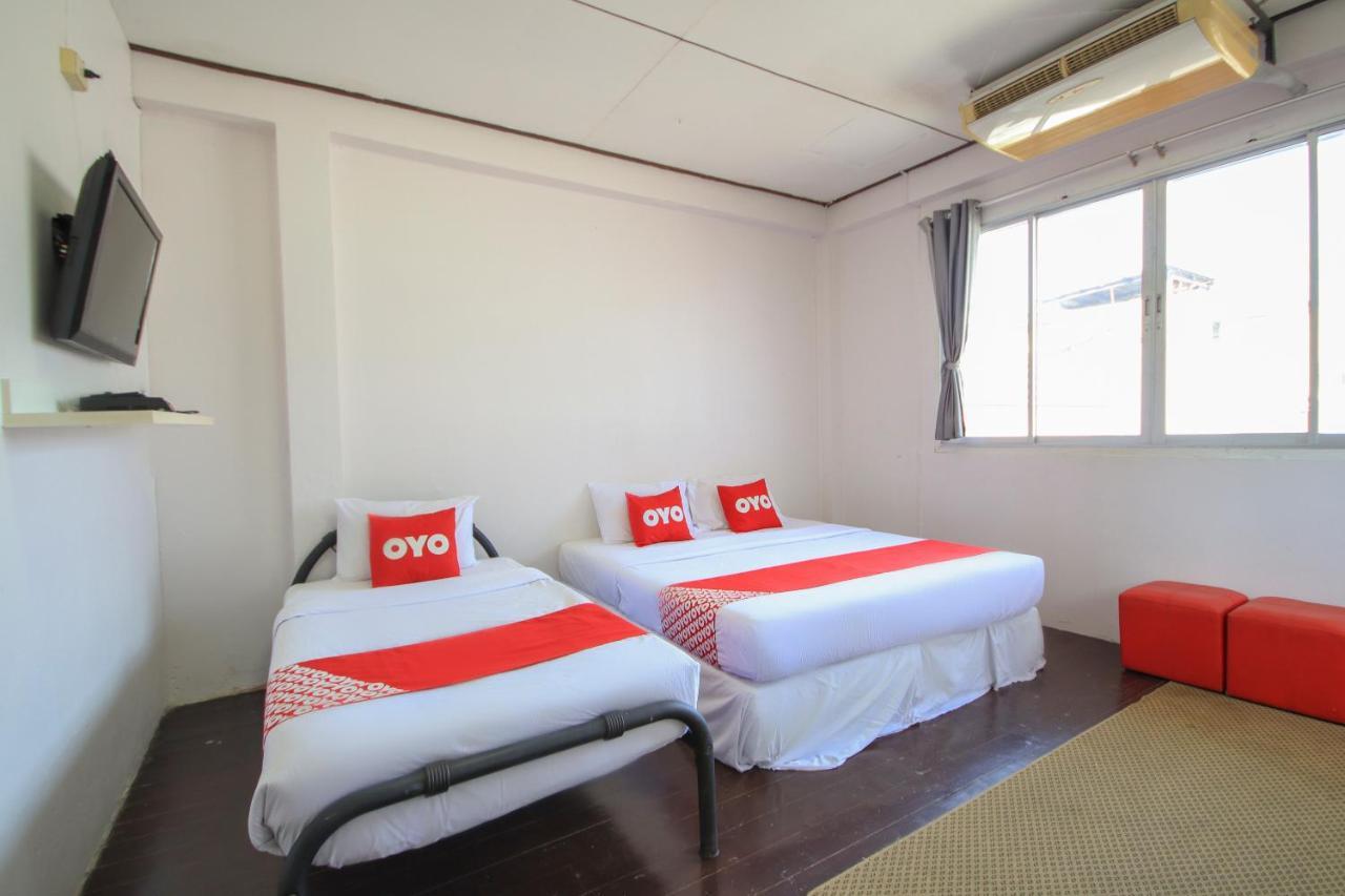 Oyo 1054 Phuket Backpacker Hostel Eksteriør billede