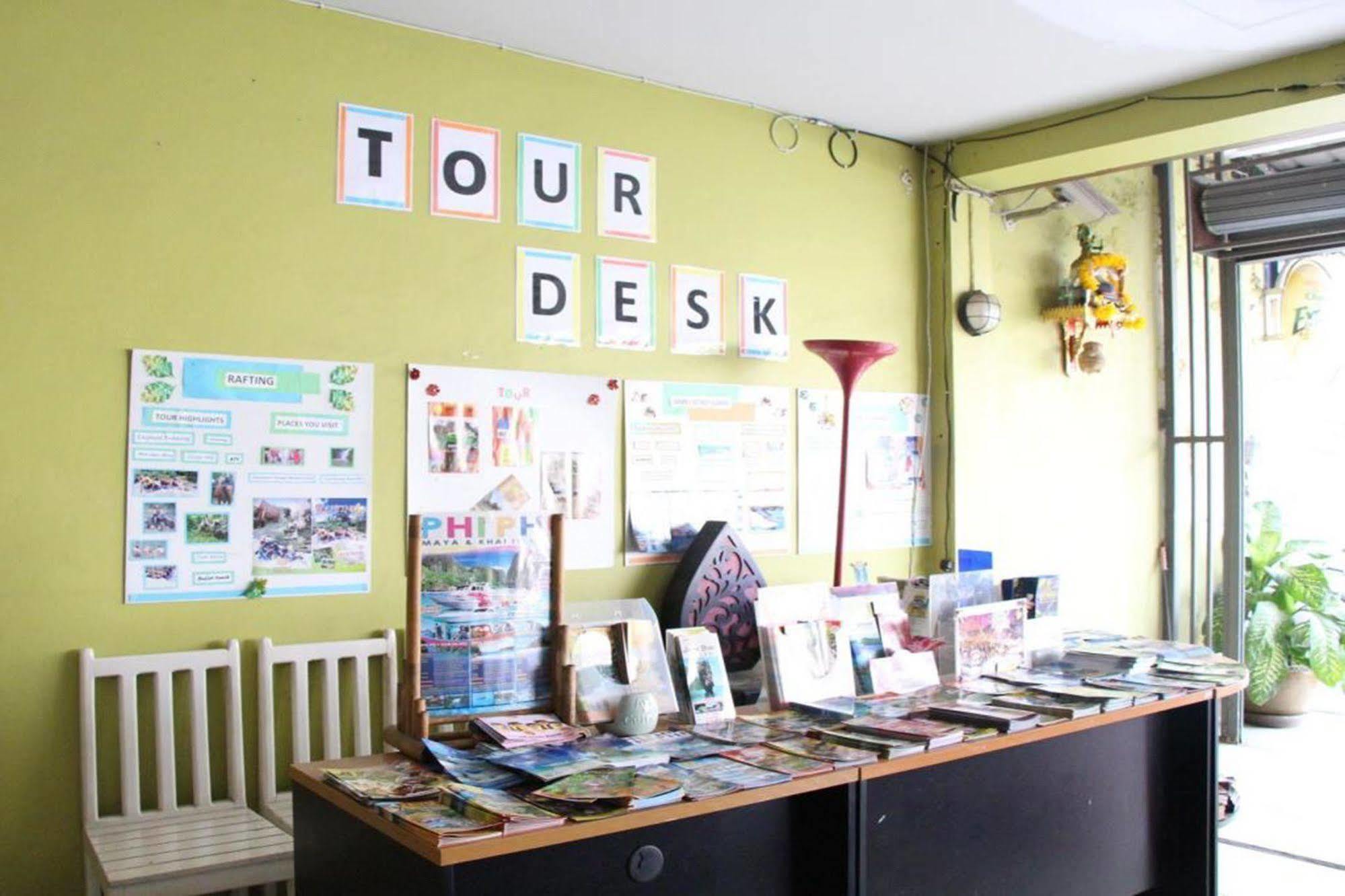 Oyo 1054 Phuket Backpacker Hostel Eksteriør billede