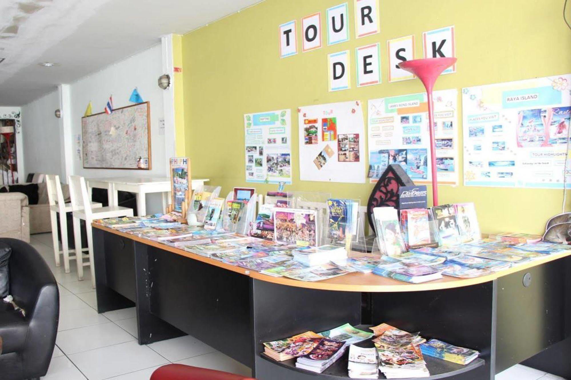 Oyo 1054 Phuket Backpacker Hostel Eksteriør billede